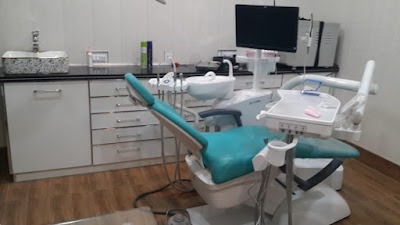 AL-REHMAN Dental Care Clinic Photo 9